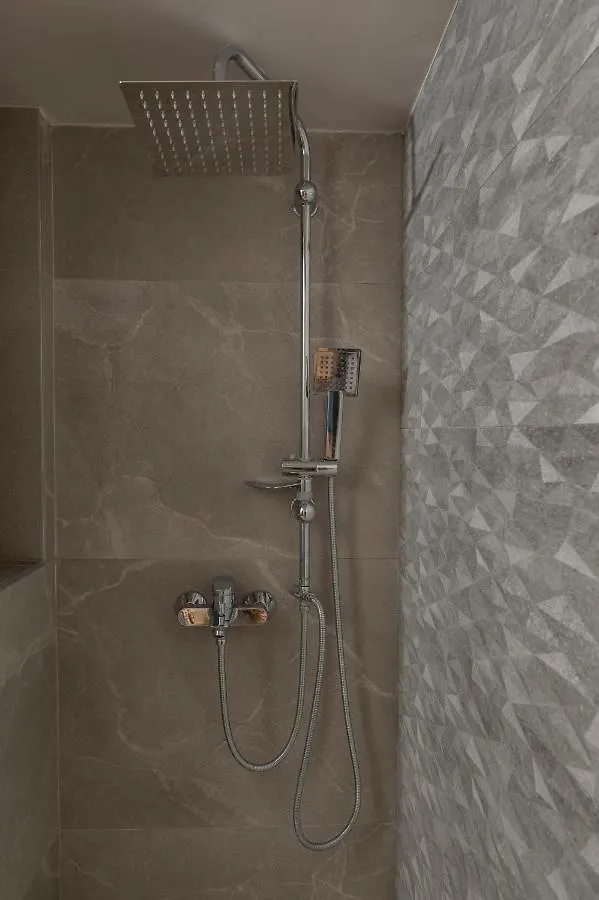 Antigonidon Square 5 Apartment Thessaloniki Greece